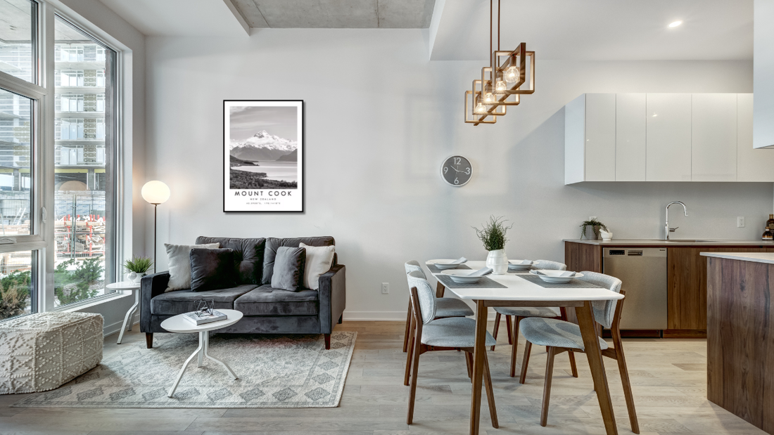 Décorer un petit espace : L'impact stratégique des affiches 50x70cm